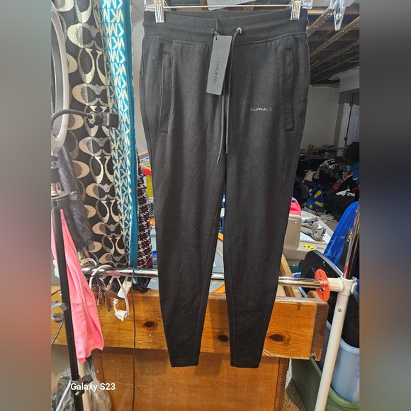 Alphalete Black Women's Jogger Pants - Picture 5 of 5